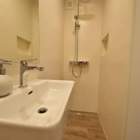 Mandika - One Bedroom Apartment